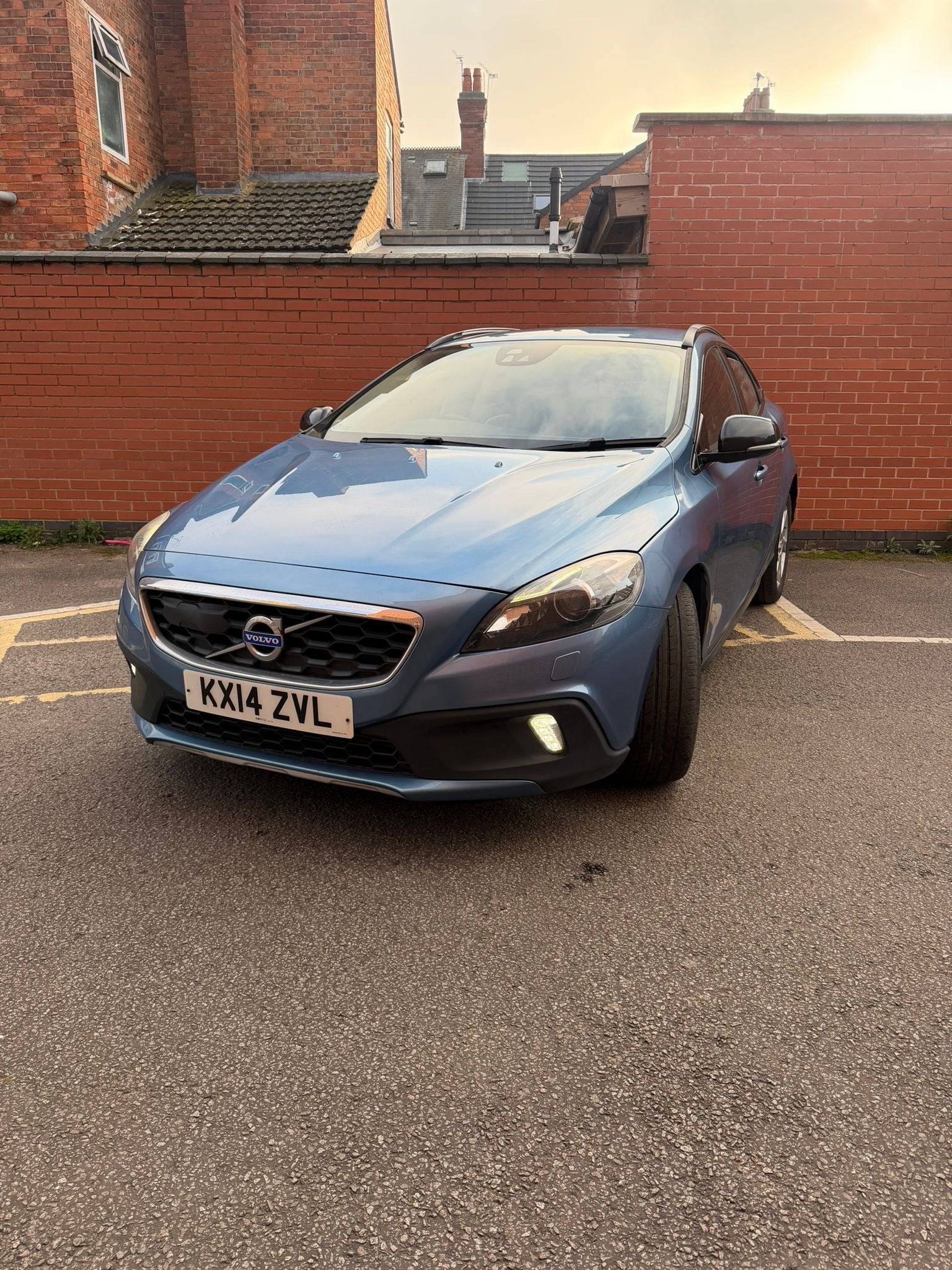 VOLVO V40 CROSS COUNTRY 2014
