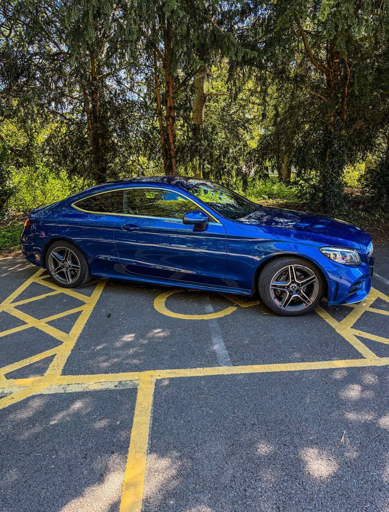 MERCEDES-BENZ C CLASS 2.0 C220D AMG LINE EDITION